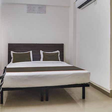 Collection O Sbr Kondapur Near Rto Office Hotel Hyderabad Exterior foto