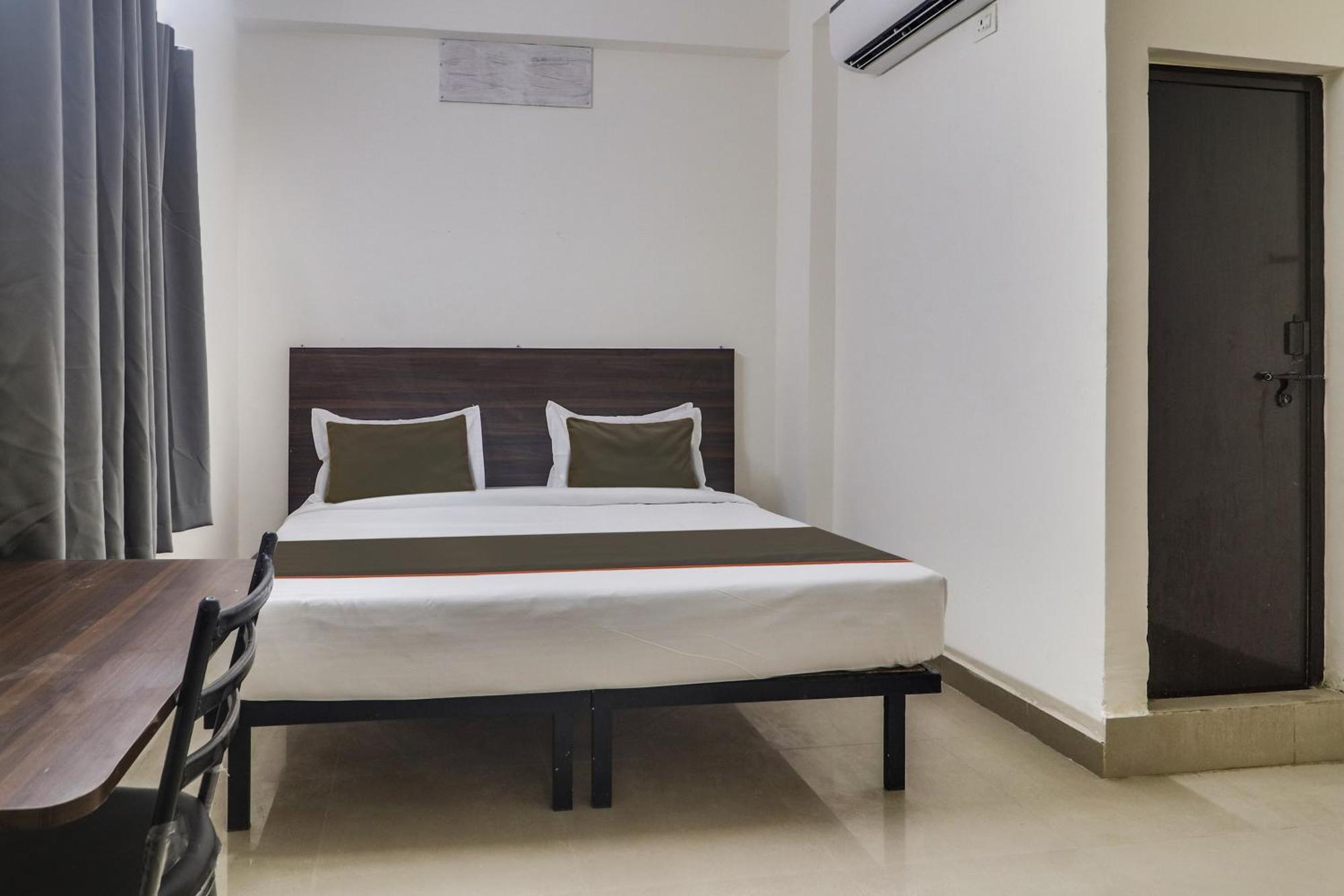 Collection O Sbr Kondapur Near Rto Office Hotel Hyderabad Exterior foto