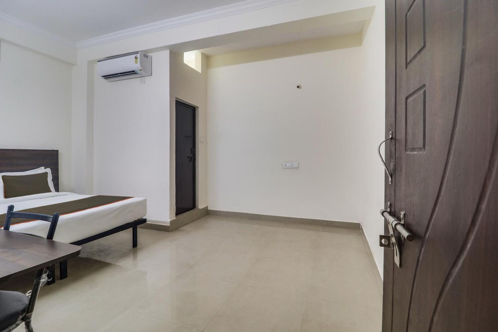 Collection O Sbr Kondapur Near Rto Office Hotel Hyderabad Exterior foto