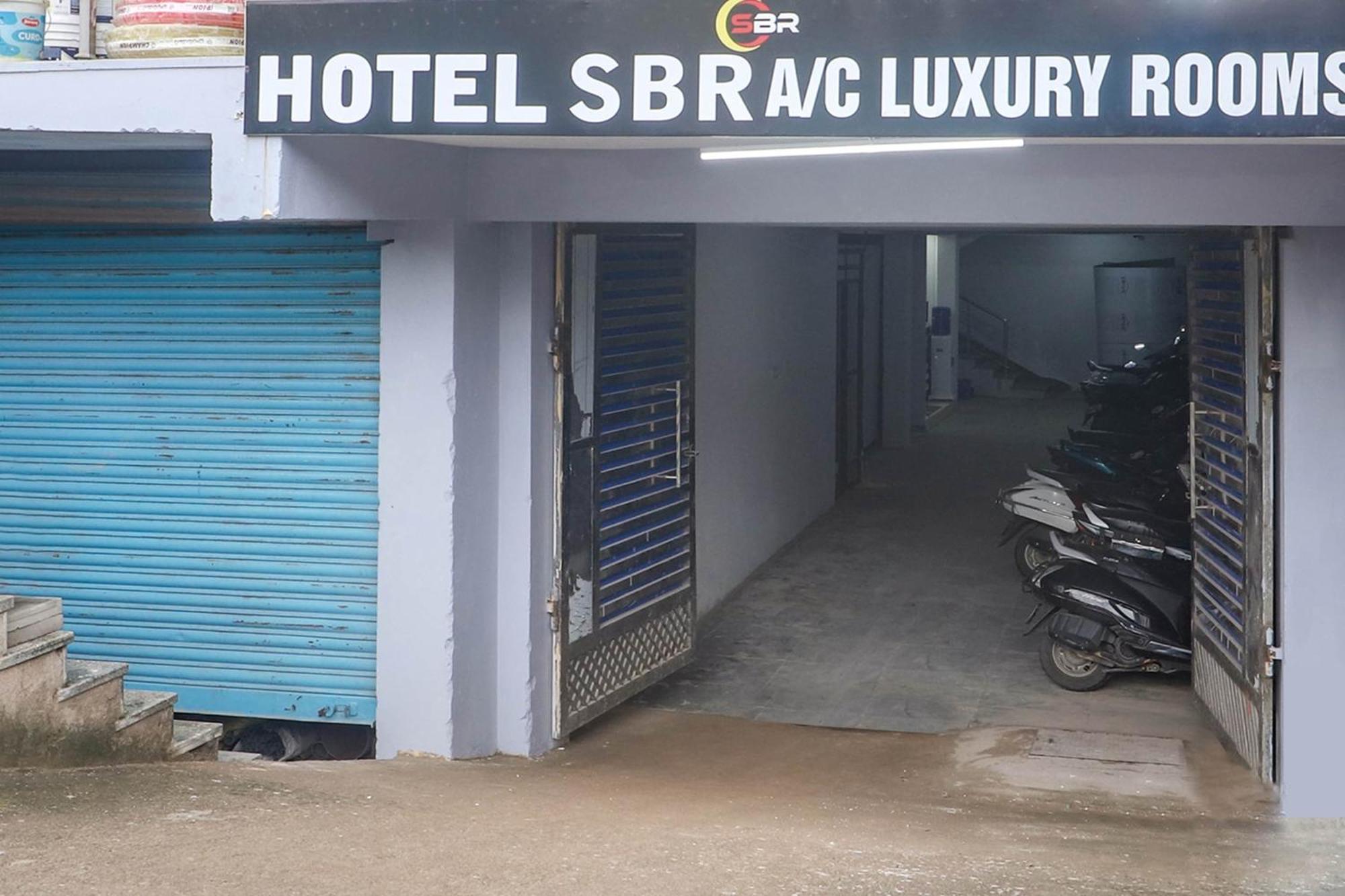 Collection O Sbr Kondapur Near Rto Office Hotel Hyderabad Exterior foto